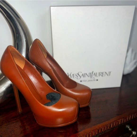 Authentic Yves Saint Laurent Cognac Brown High Heel Shoe Pumps - Picture 1 of 7
